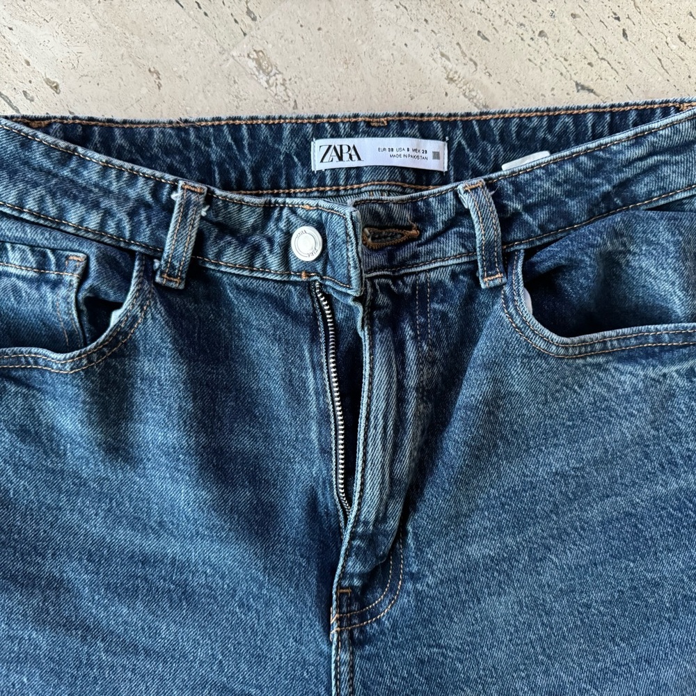Zara Women Mom Jeans
